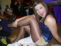 Blonde teen Jessa and her